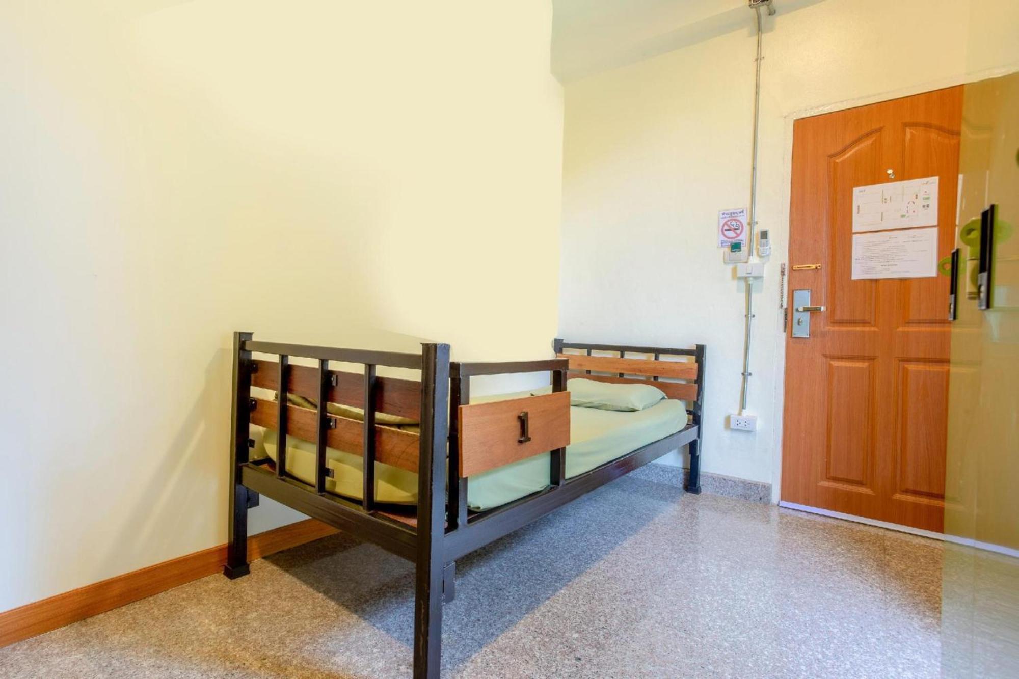 Oyo 928 Leaf Hostel شيانغ ماي المظهر الخارجي الصورة